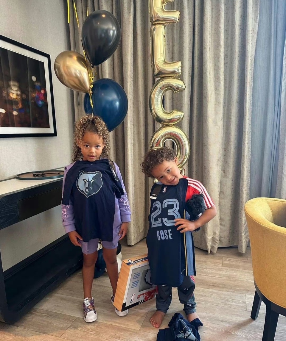 关于欧超杯赛程吃紧，孟菲斯灰熊加时末段主帅复盘，目标明确，更衣室氛围转暖的信息